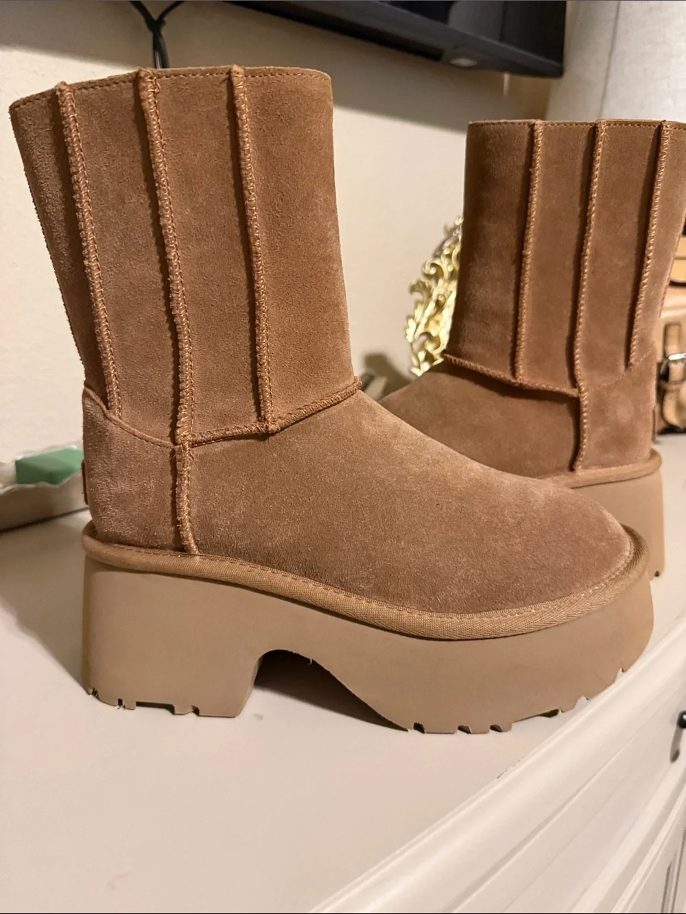 UGG Women's Suede Platform Ankle Boots in Chestnut Brown